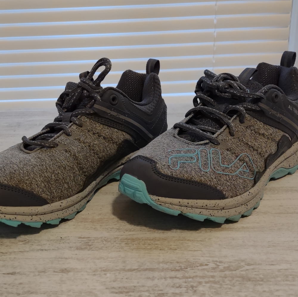 Fila All Terrain Women's size 8